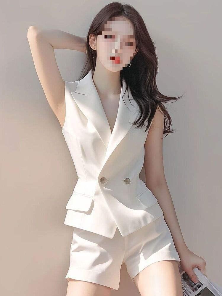 34b703d1055ee23b271a9592498a2ba1
